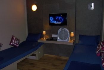 Capsule hotel Sams Snooze At My Space New Delhi